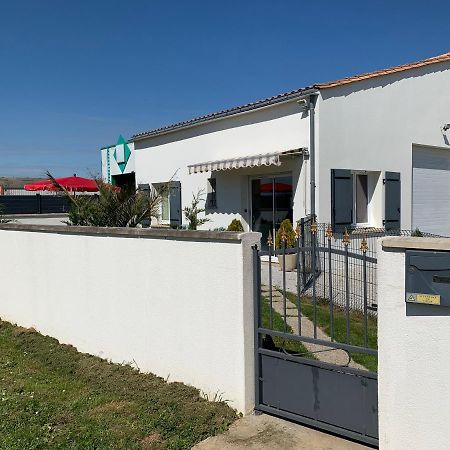 Gîte les Randonneurs Fontenay-le-Comte Extérieur photo